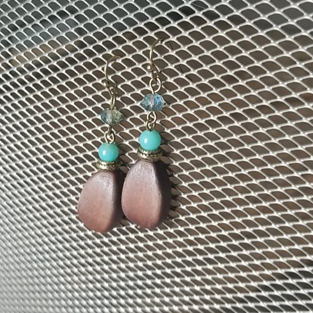 Drop earrings
